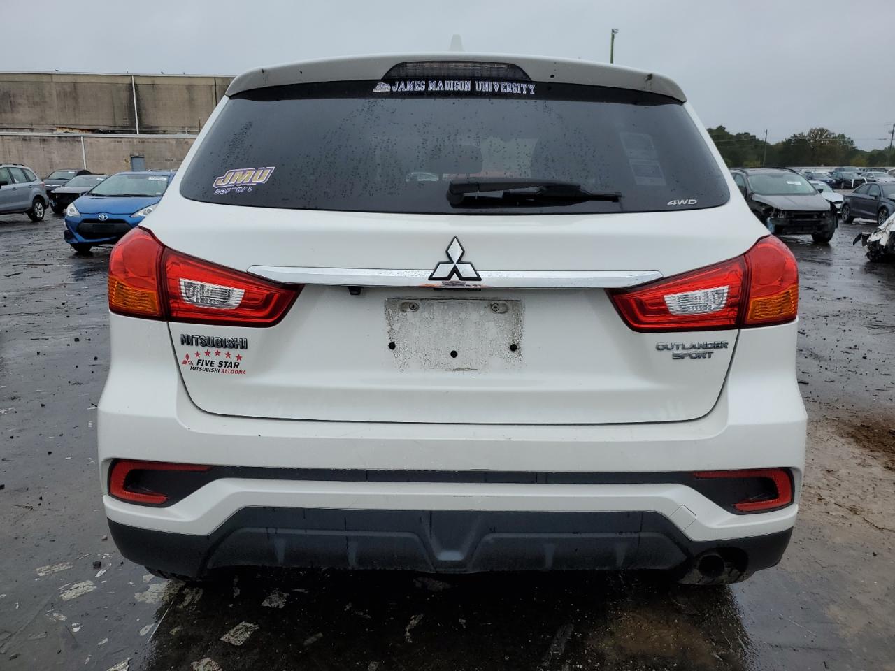 JA4AR3AU9JU019972 2018 Mitsubishi Outlander Sport Es