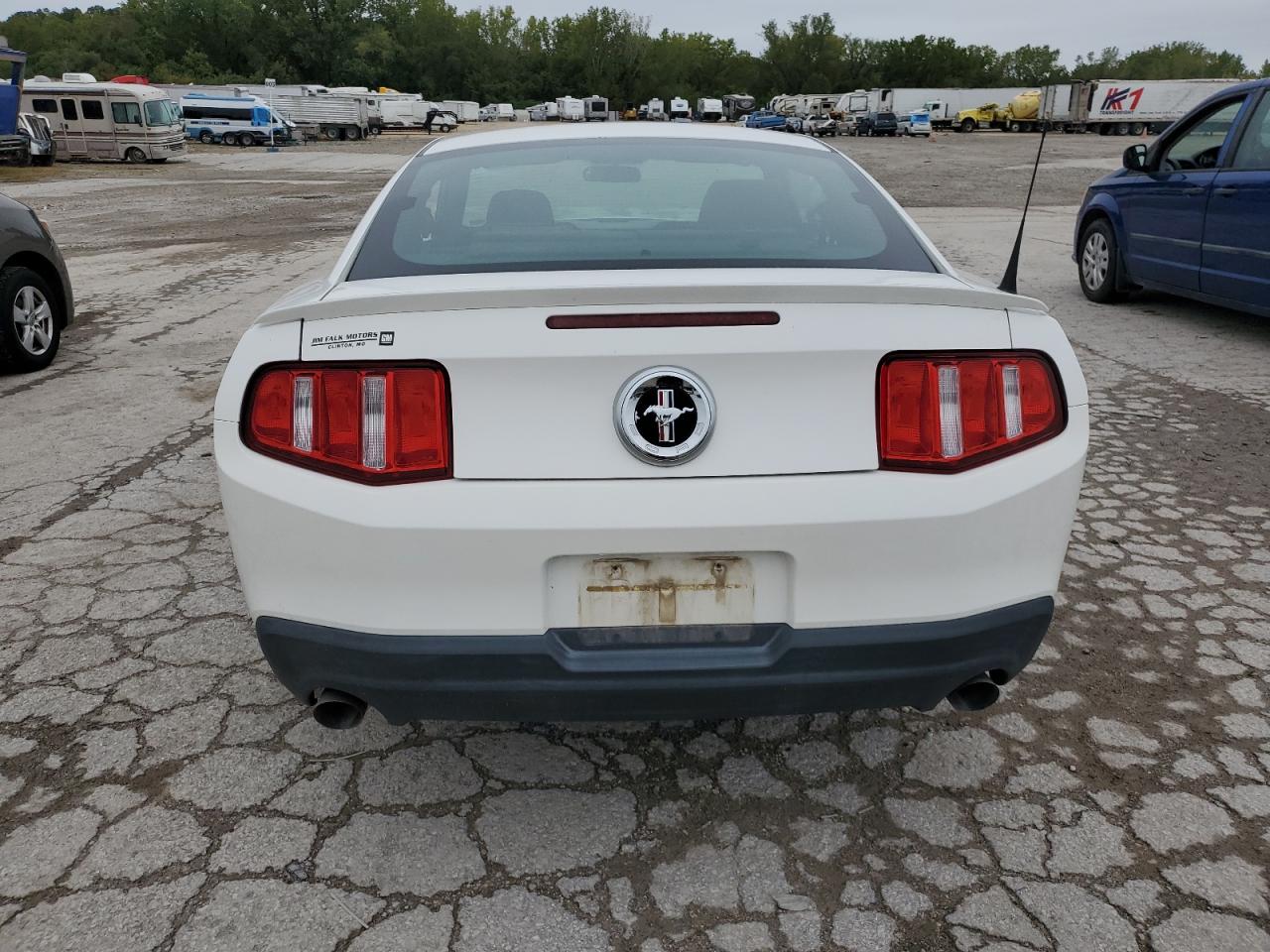 1ZVBP8AM2B5138842 2011 Ford Mustang