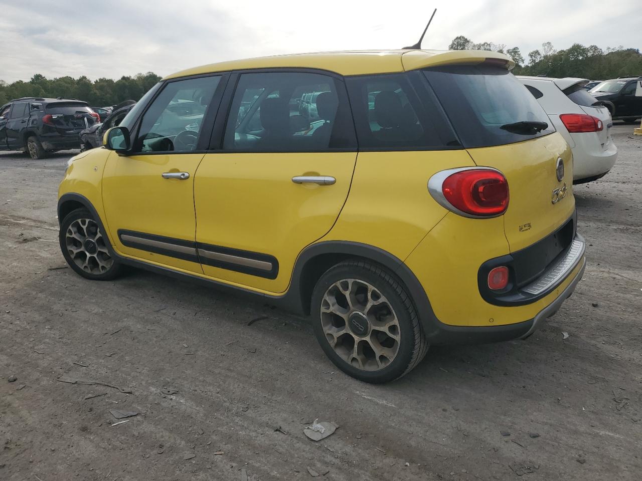 2014 Fiat 500 - Image 2