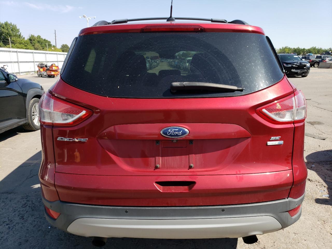 1FMCU9G9XEUA70403 2014 Ford Escape Se