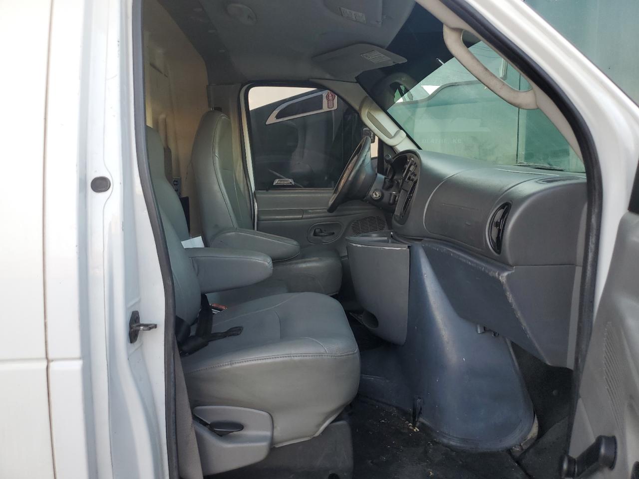 2007 Ford Econoline E450 Super Duty Cutaway Van VIN: 1FDXE45S47DB15846 Lot: 69620284