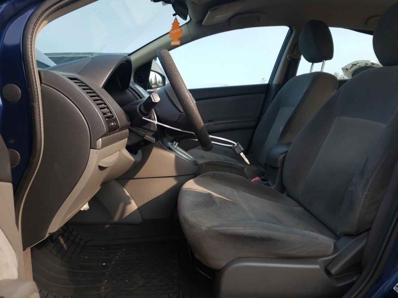 2009 Nissan Sentra - Image 7