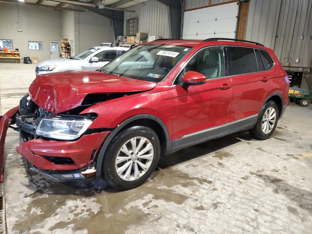 3VV2B7AX8JM029768 2018 Volkswagen Tiguan Se