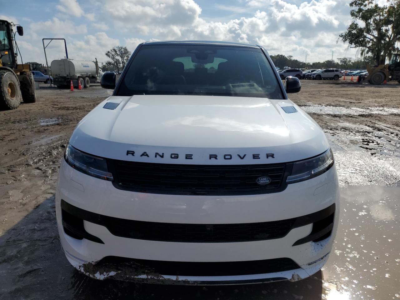 2024 Land Rover Range Rover - Image 5