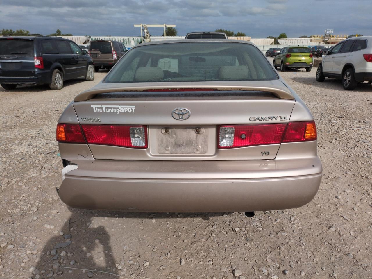 2001 Toyota Camry Le VIN: 4T1BF22K31U959528 Lot: 71391884