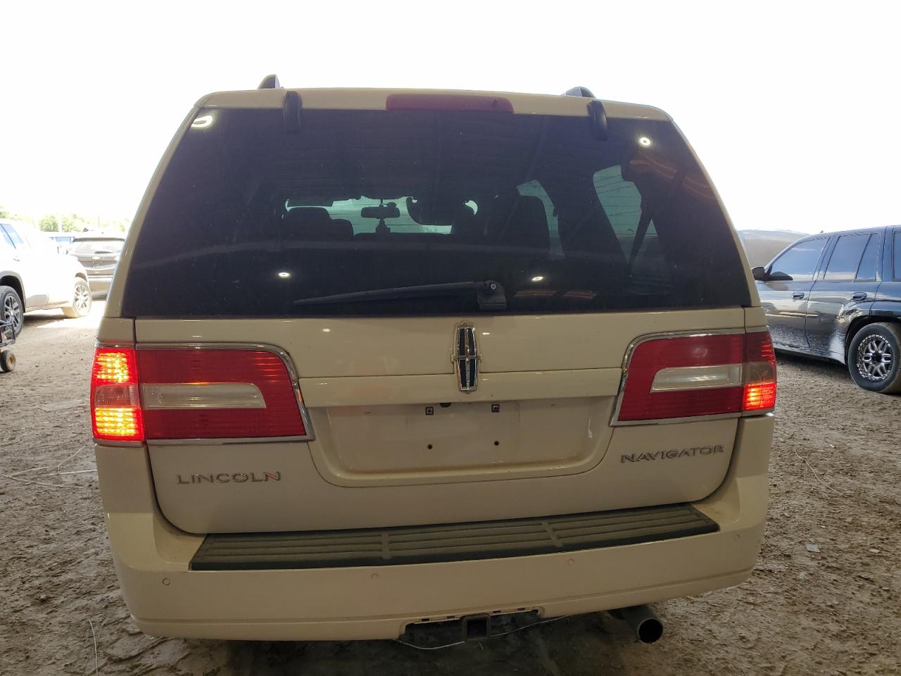 5LMJJ2J54EEL05205 2014 Lincoln Navigator