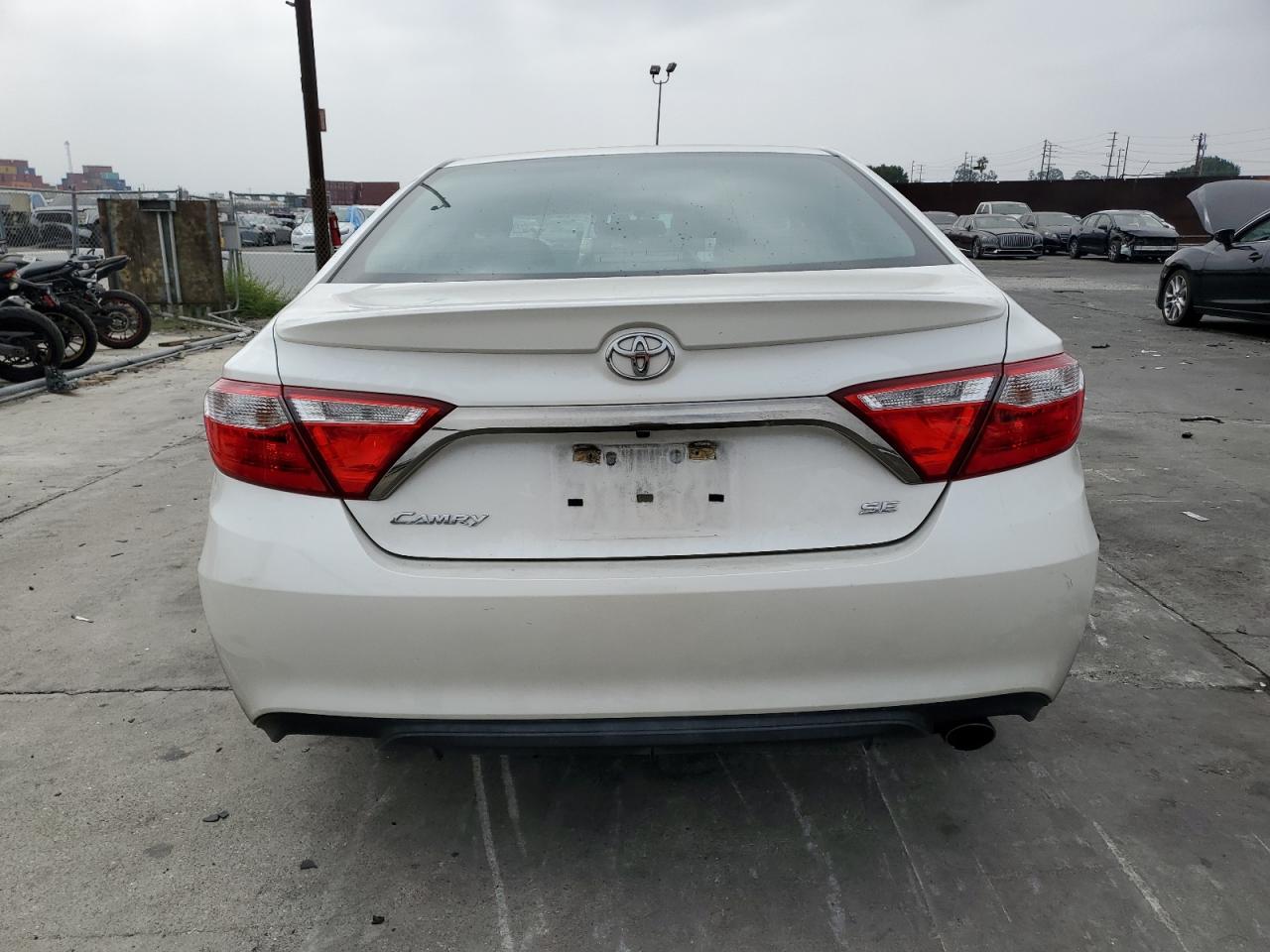 4T1BF1FK3HU397001 2017 Toyota Camry Le