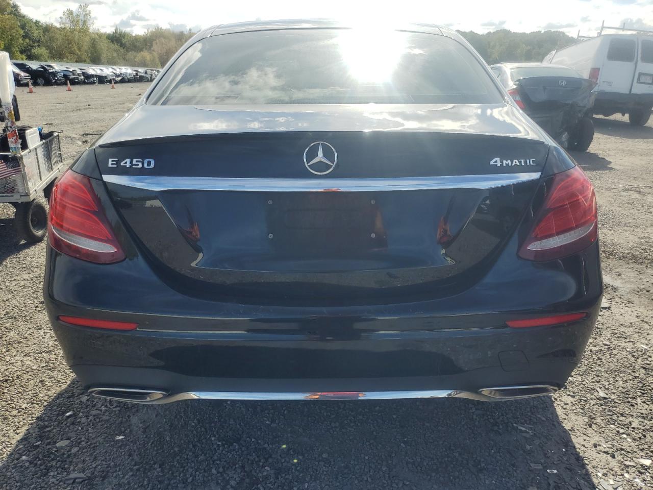 WDDZF6JB8KA490554 2019 Mercedes-Benz E 450 4Matic