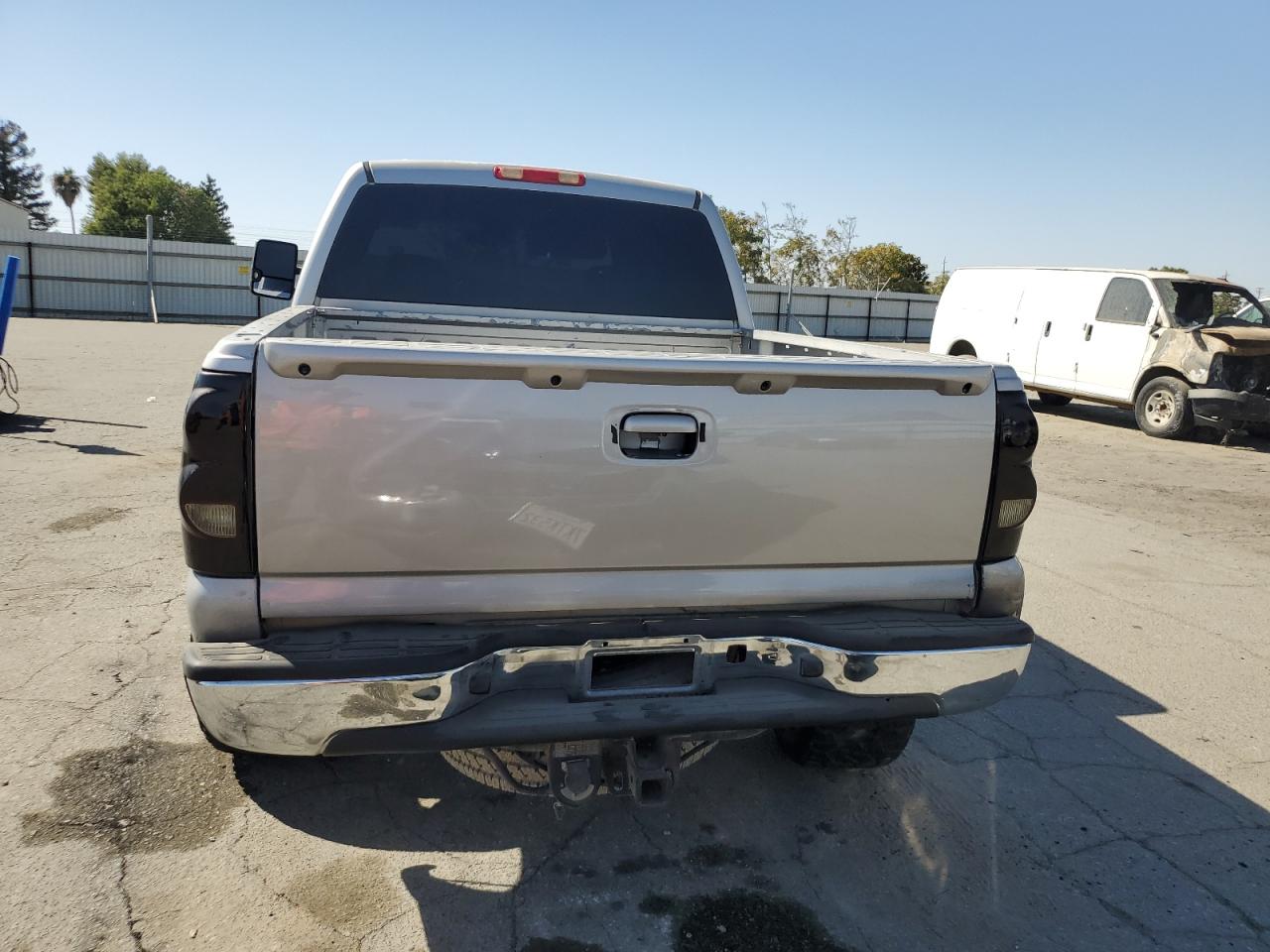 2005 Chevrolet Silverado K1500 VIN: 2GCEK13T851340259 Lot: 73885404