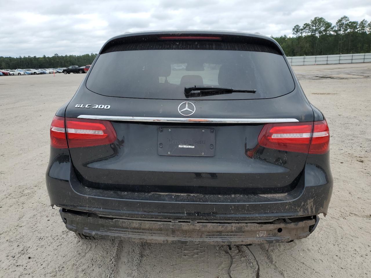 WDC0G4JB4JV105240 2018 Mercedes-Benz Glc 300