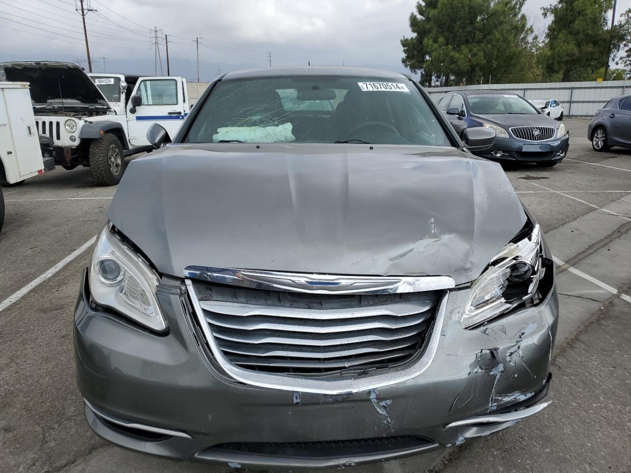 2012 Chrysler 200 - Image 5