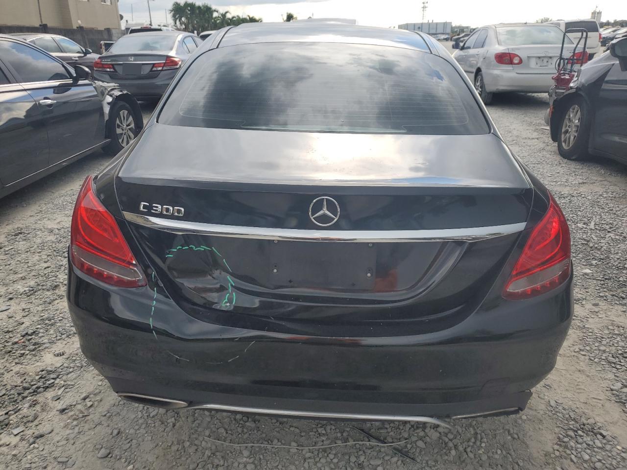 2017 Mercedes-Benz C 300 VIN: 55SWF4JB1HU202373 Lot: 72133084