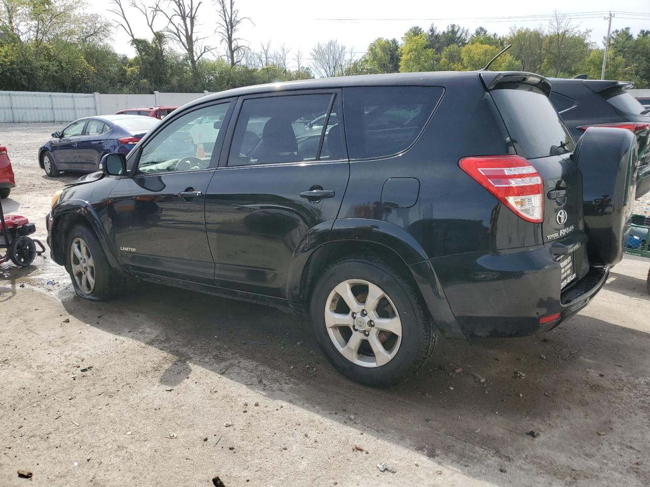 2009 Toyota RAV 4 - Image 2