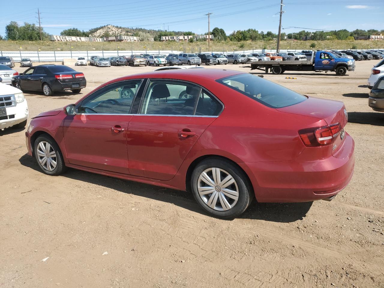 3VW2B7AJ3HM261079 2017 VOLKSWAGEN JETTA - Image 2