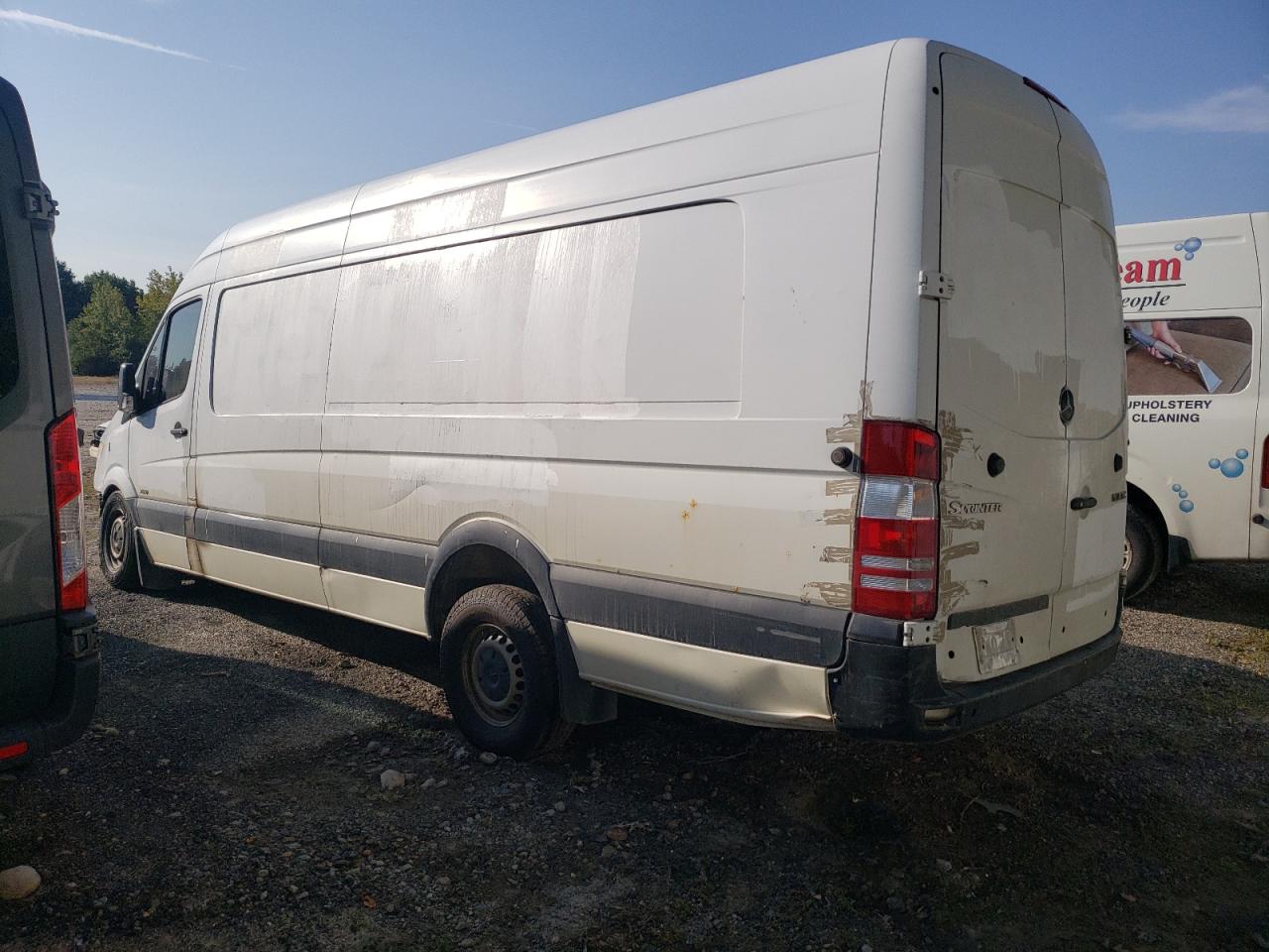 VIN WD3PE8CC6D5758416 2013 MERCEDES-BENZ SPRINTER no.2