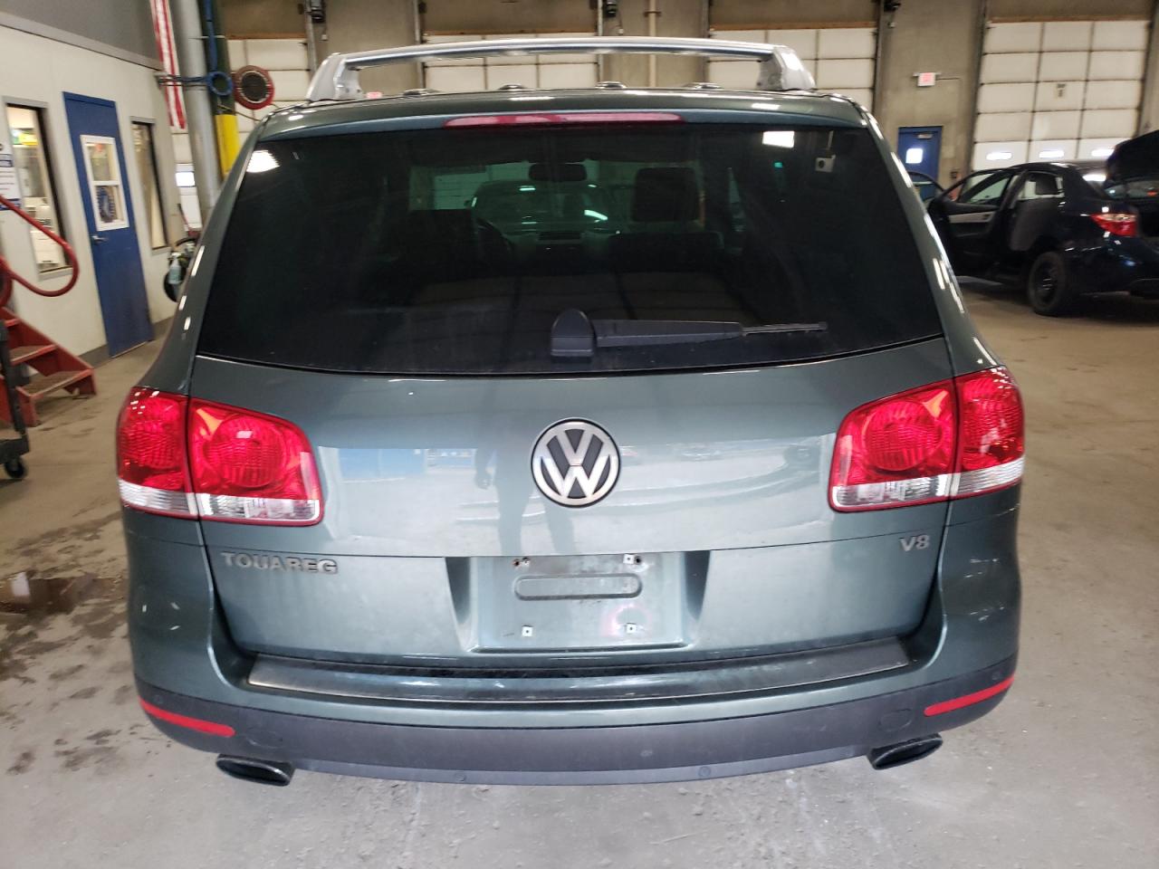 WVGCM67L94D032492 2004 Volkswagen Touareg 4.2