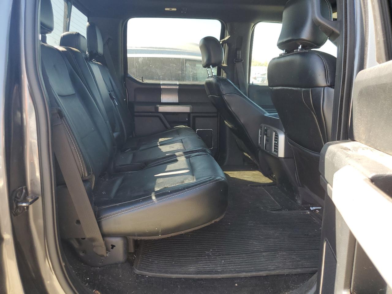 2015 Ford F150 Supercrew VIN: 1FTFW1EG5FFA63928 Lot: 73350434