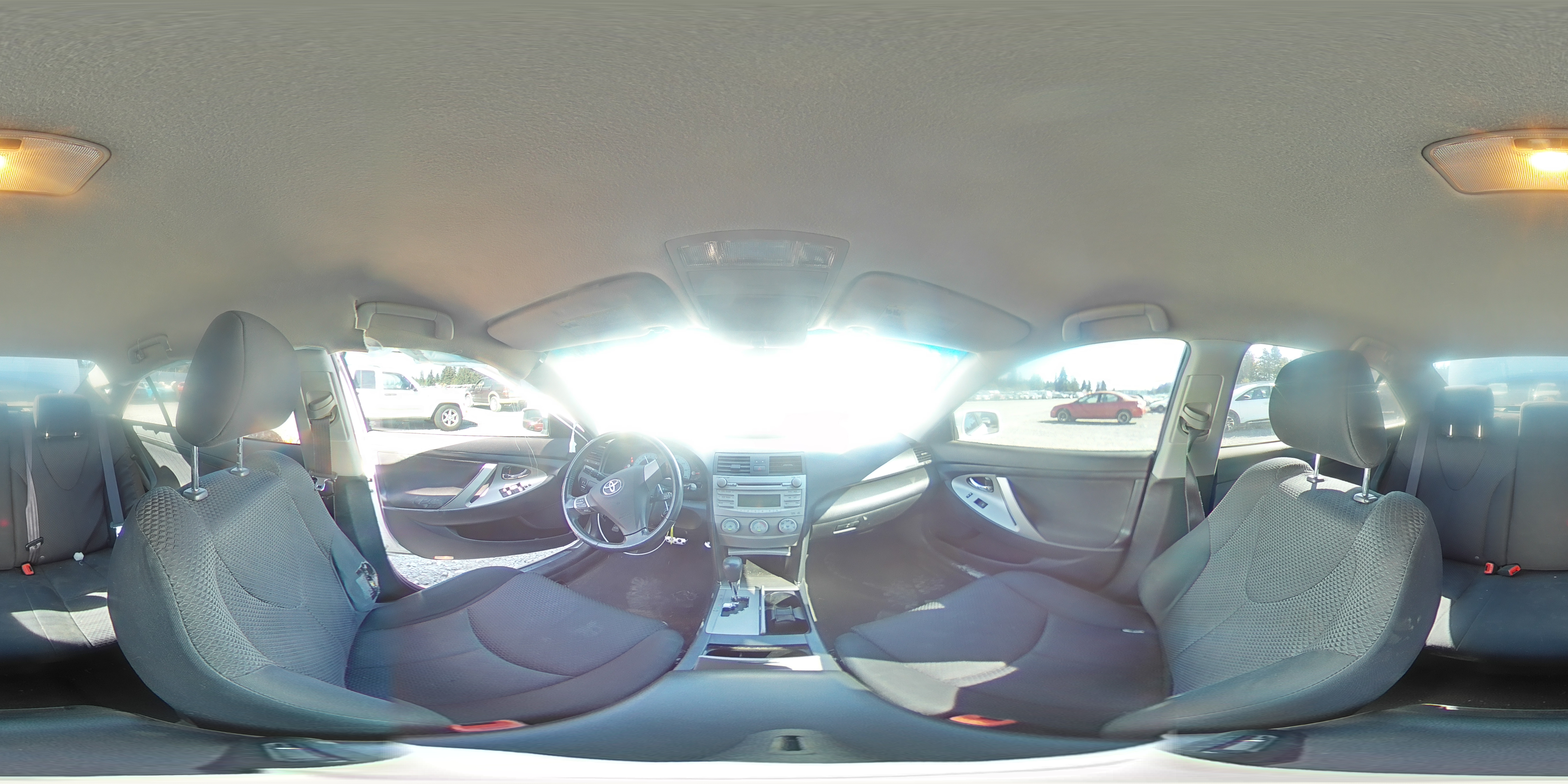 2010 Toyota Camry - Image 12