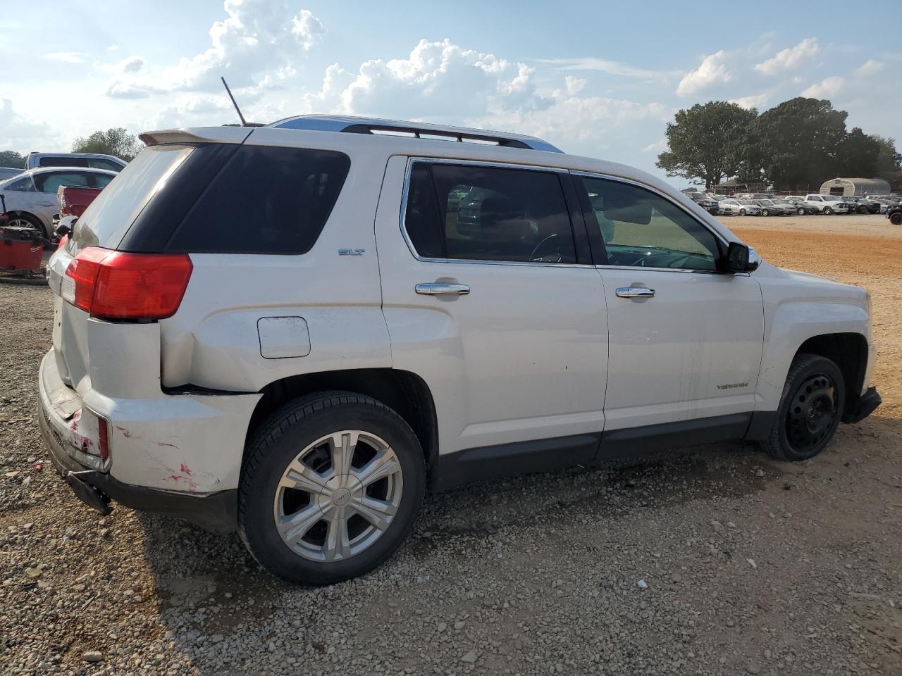 2016 GMC Terrain - Image 3