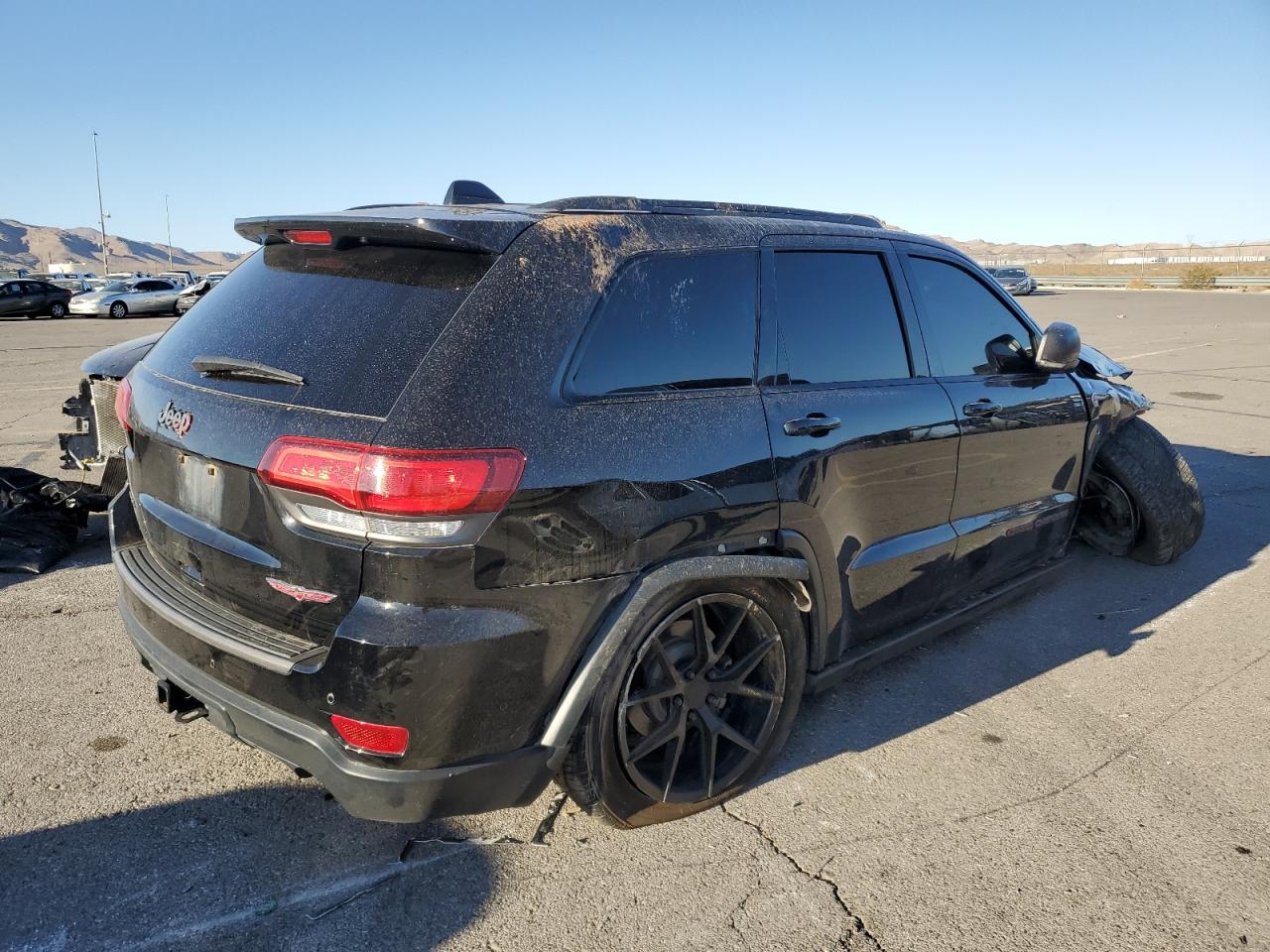 2018 Jeep Grand Cherokee - Image 3