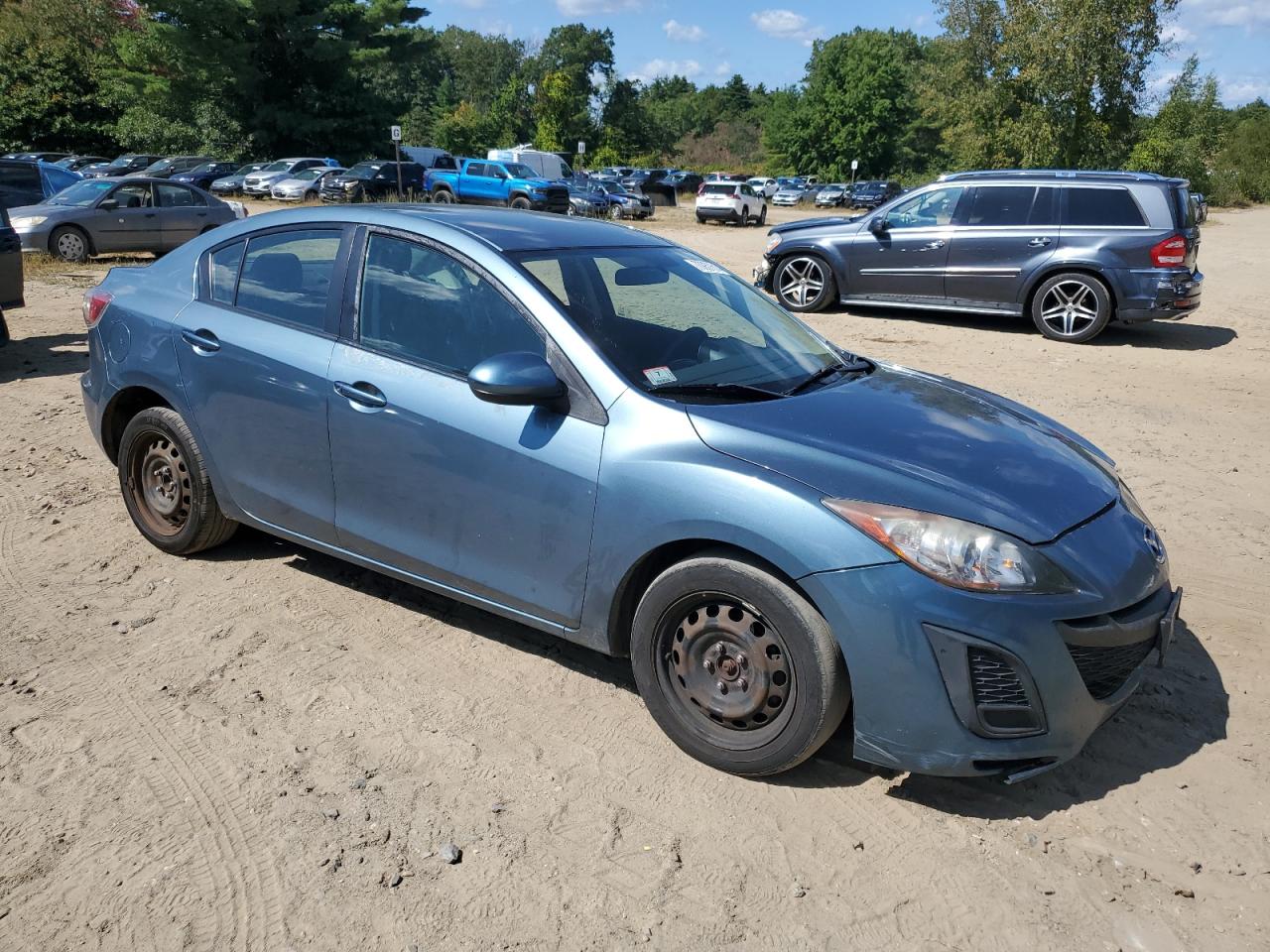 2010 Mazda 3 - Image 4