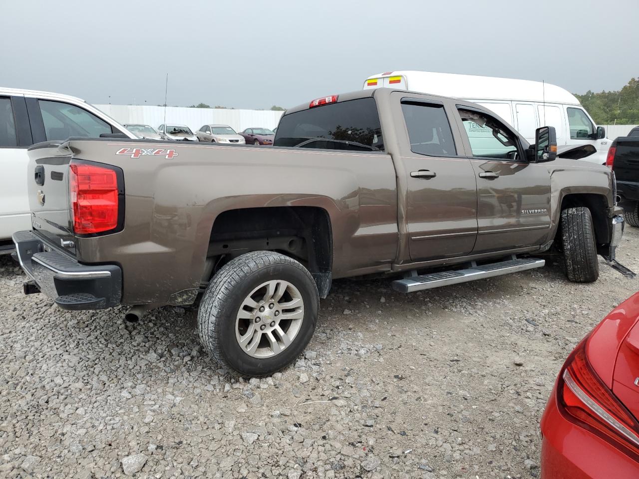 2015 Chevrolet Silverado - Image 3