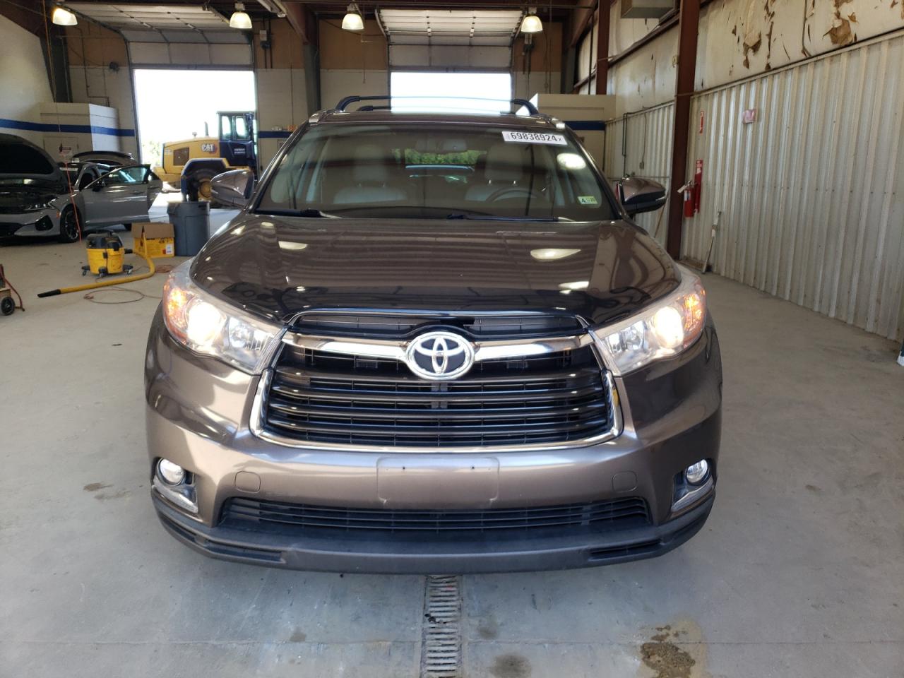 2015 Toyota Highlander Limited VIN: 5TDDKRFH3FS156035 Lot: 69838924