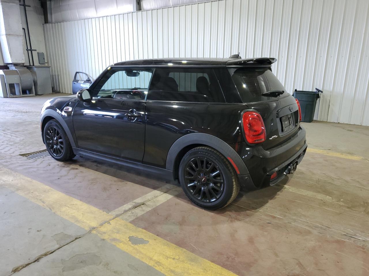 VIN WMWXP7C58G3B49825 2016 MINI COOPER no.2