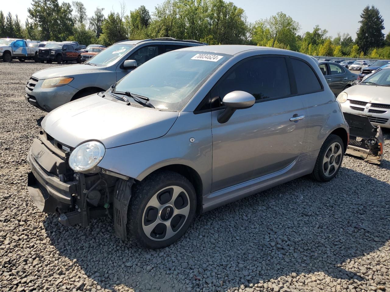 2017 Fiat 500 Electric VIN: 3C3CFFGE8HT586112 Lot: 70034624