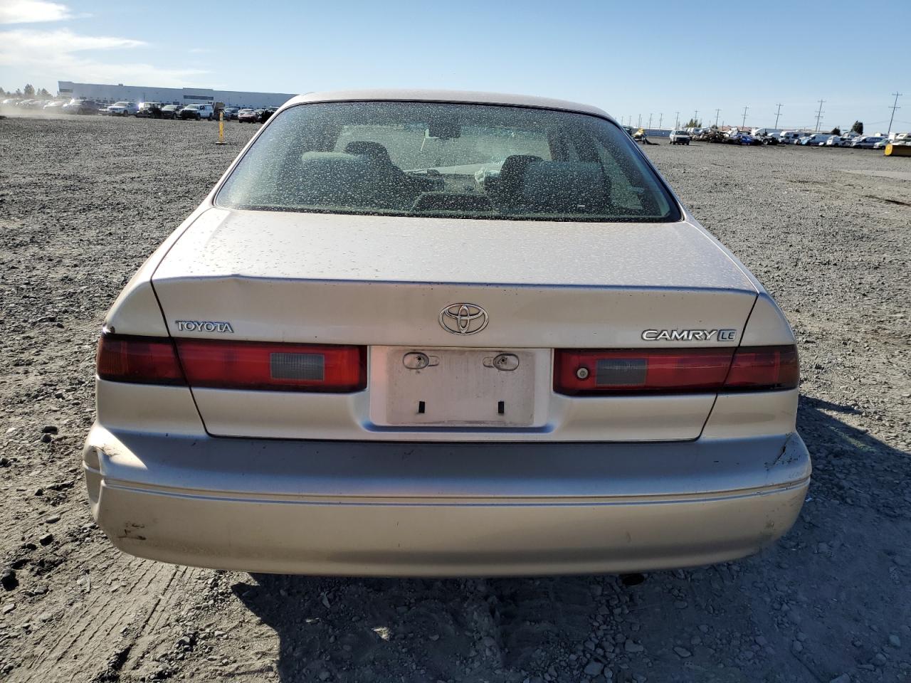 1997 Toyota Camry Ce VIN: 4T1BG22K2VU806917 Lot: 73581864