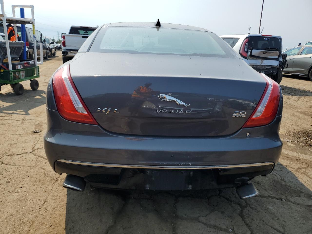 SAJXJ2GD1G8V95440 2016 Jaguar Xjl Portfolio