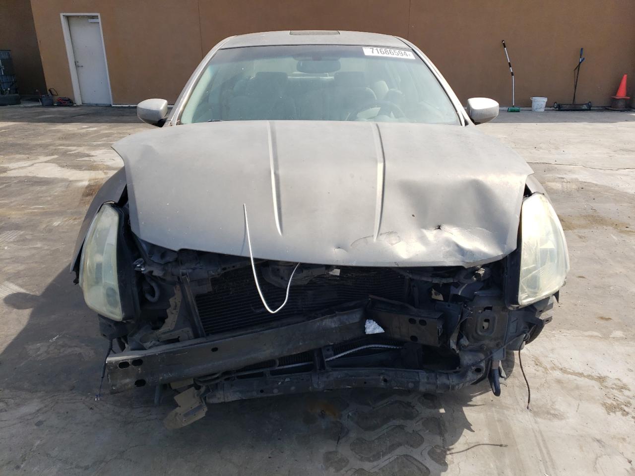 2004 Nissan Maxima - Image 5