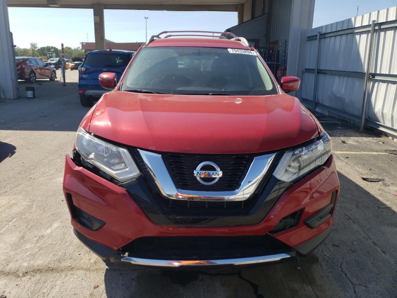 2017 Nissan Rogue S VIN: JN8AT2MV0HW264944 Lot: 70433894