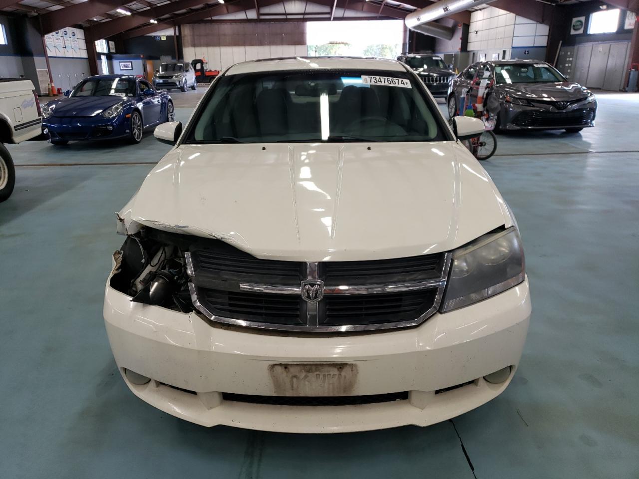 2008 Dodge Avenger - Image 5