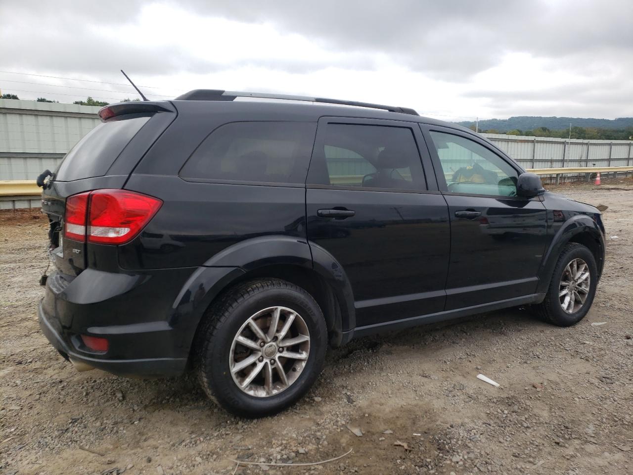 2017 Dodge Journey - Image 3