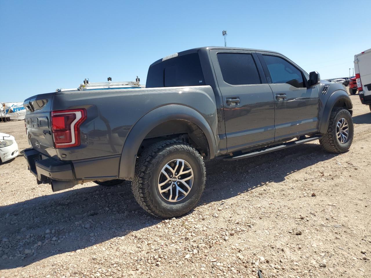 1FTFW1RG1JFD12583 2018 Ford F150 Raptor
