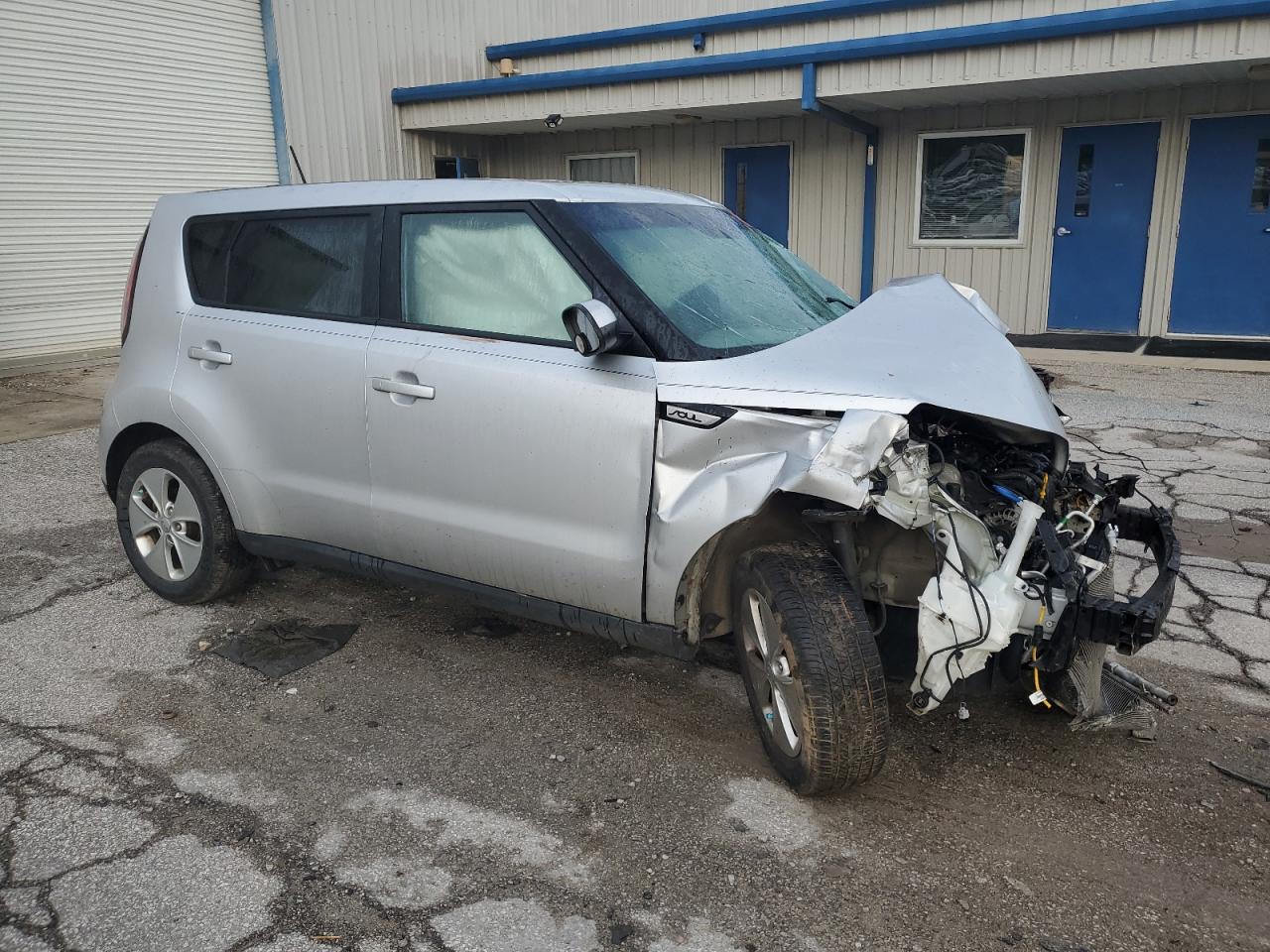 VIN KNDJN2A26G7828766 2016 KIA SOUL no.4