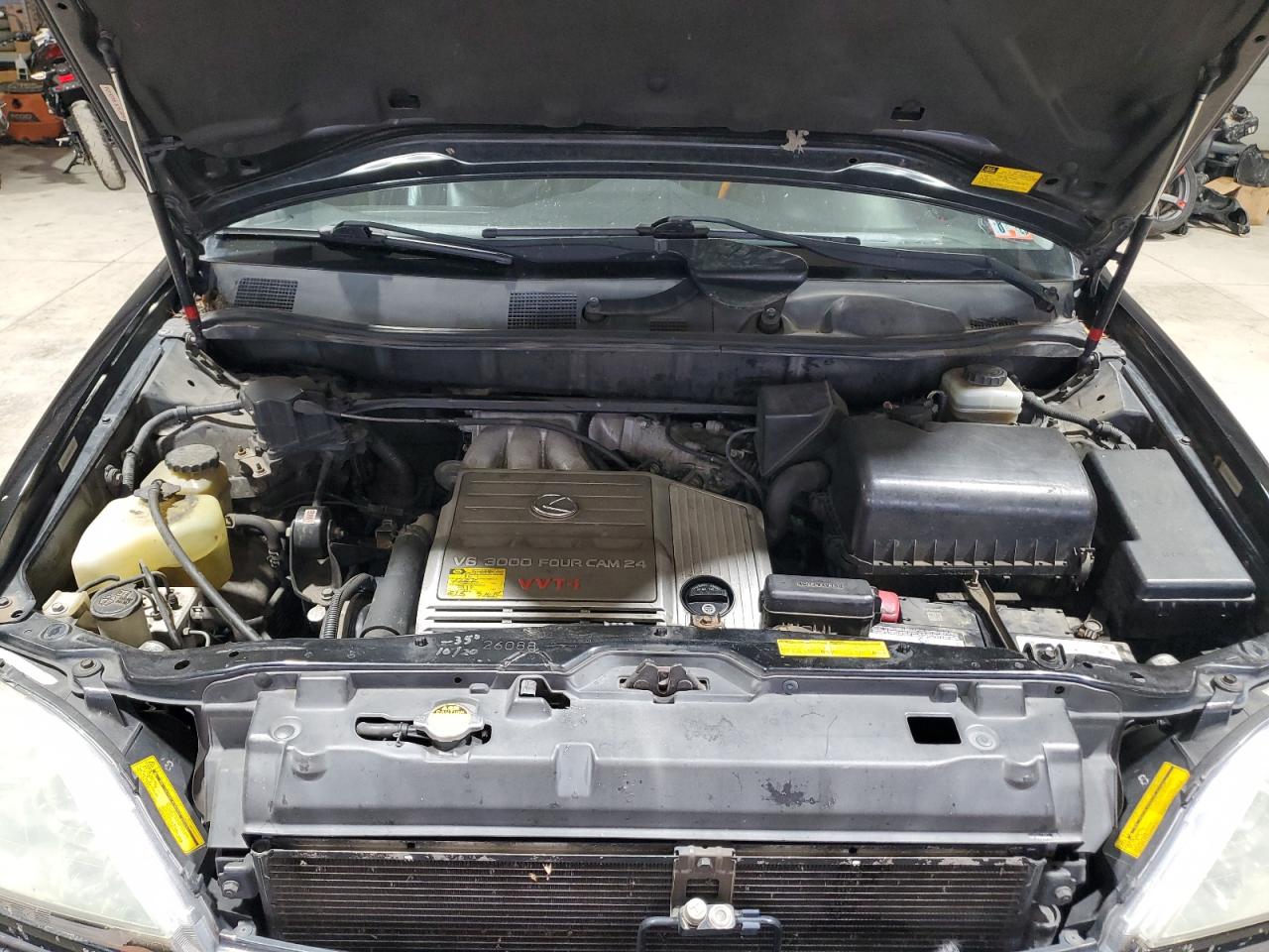 2001 Lexus RX - Image 12