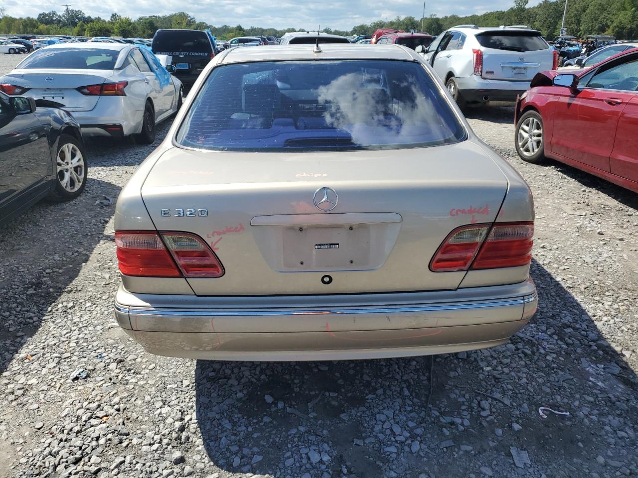 WDBJF65J71B283556 2001 Mercedes-Benz E 320