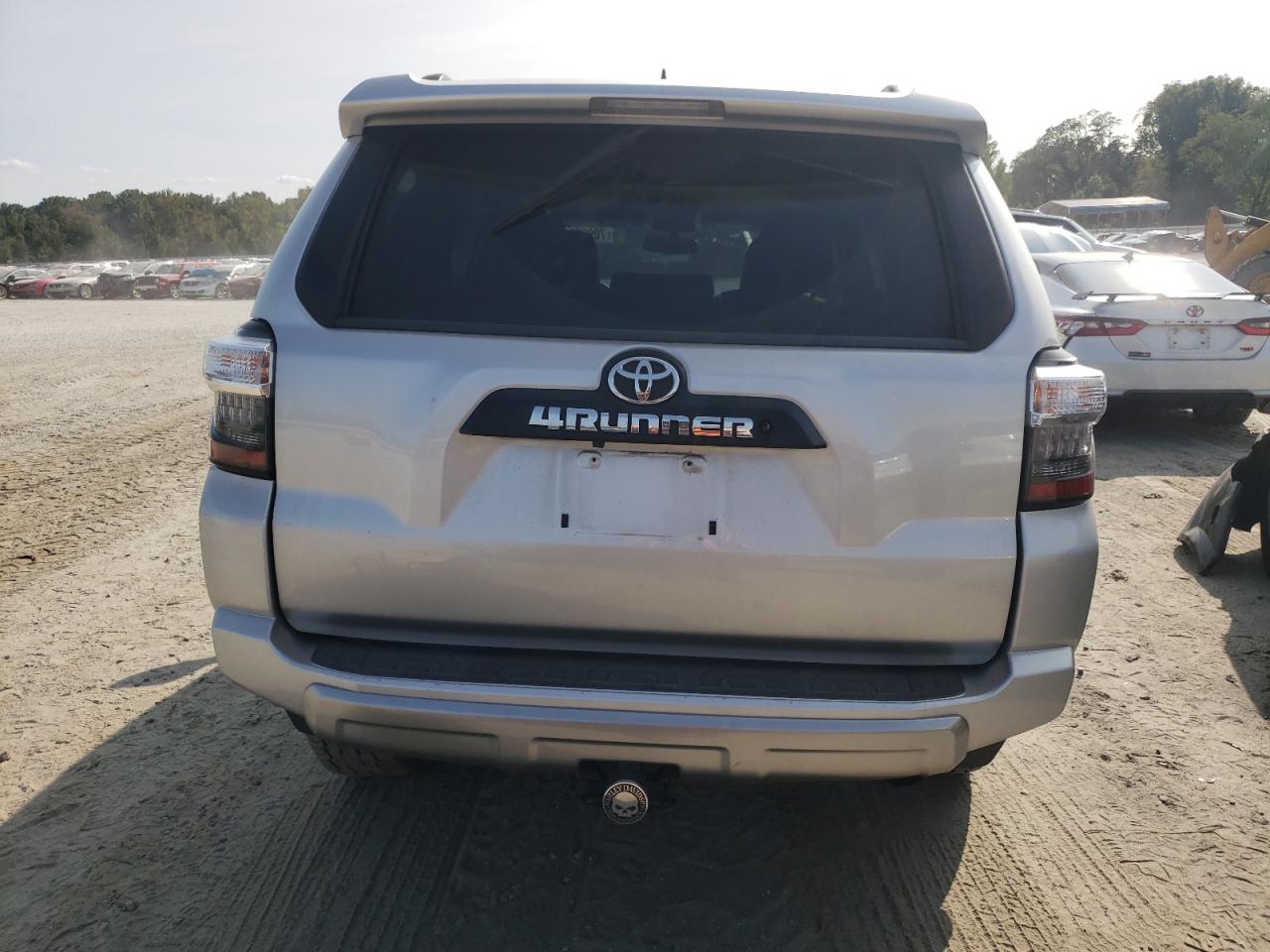 2019 Toyota 4Runner Sr5 VIN: JTEBU5JR9K5631614 Lot: 70925094