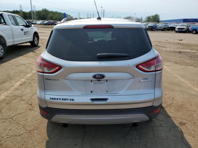  FORD ESCAPE 2016 Серебристый