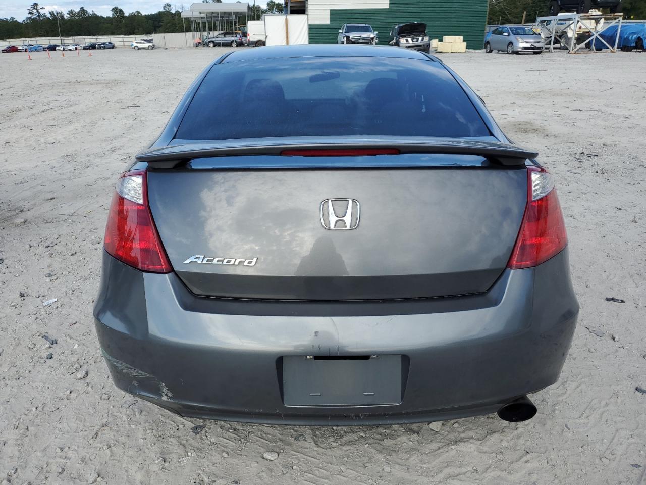 2008 Honda Accord Ex VIN: 1HGCS12728A001018 Lot: 70389024