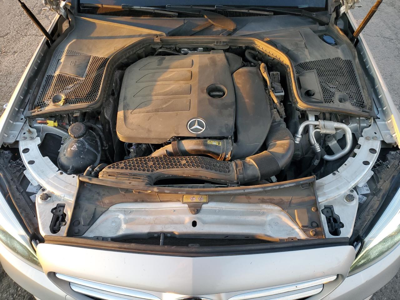 WDDWF8DB3KR510138 2019 Mercedes-Benz C 300