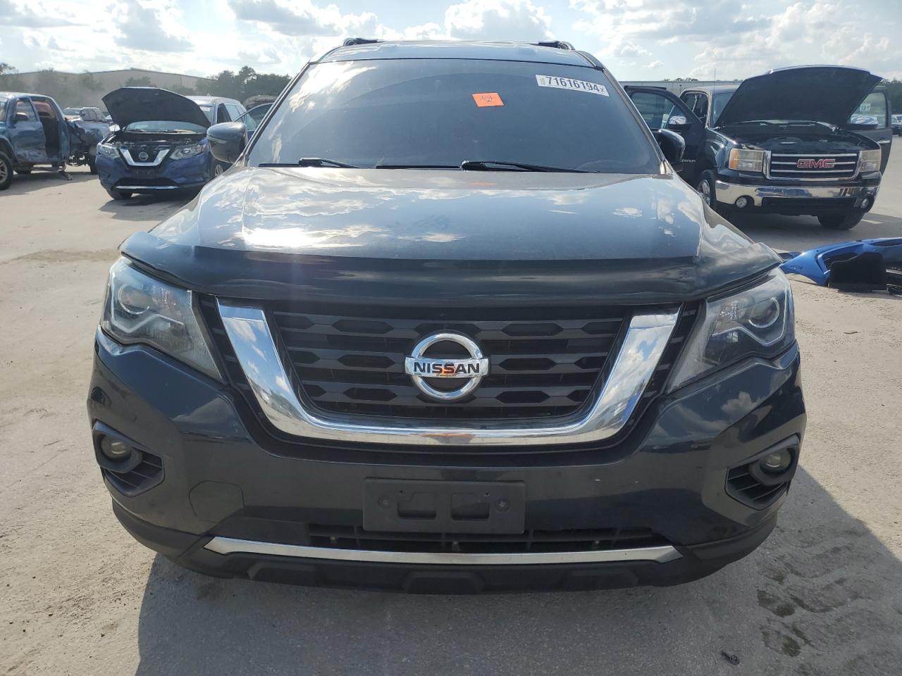2018 Nissan Pathfinder - Image 5