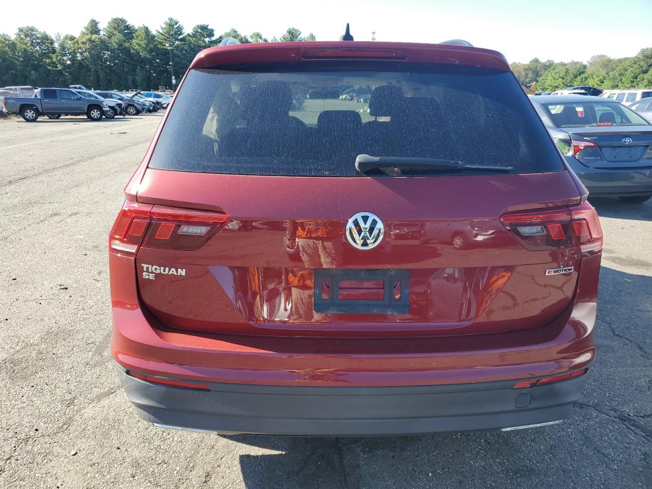 3VV2B7AX1KM036627 2019 Volkswagen Tiguan Se