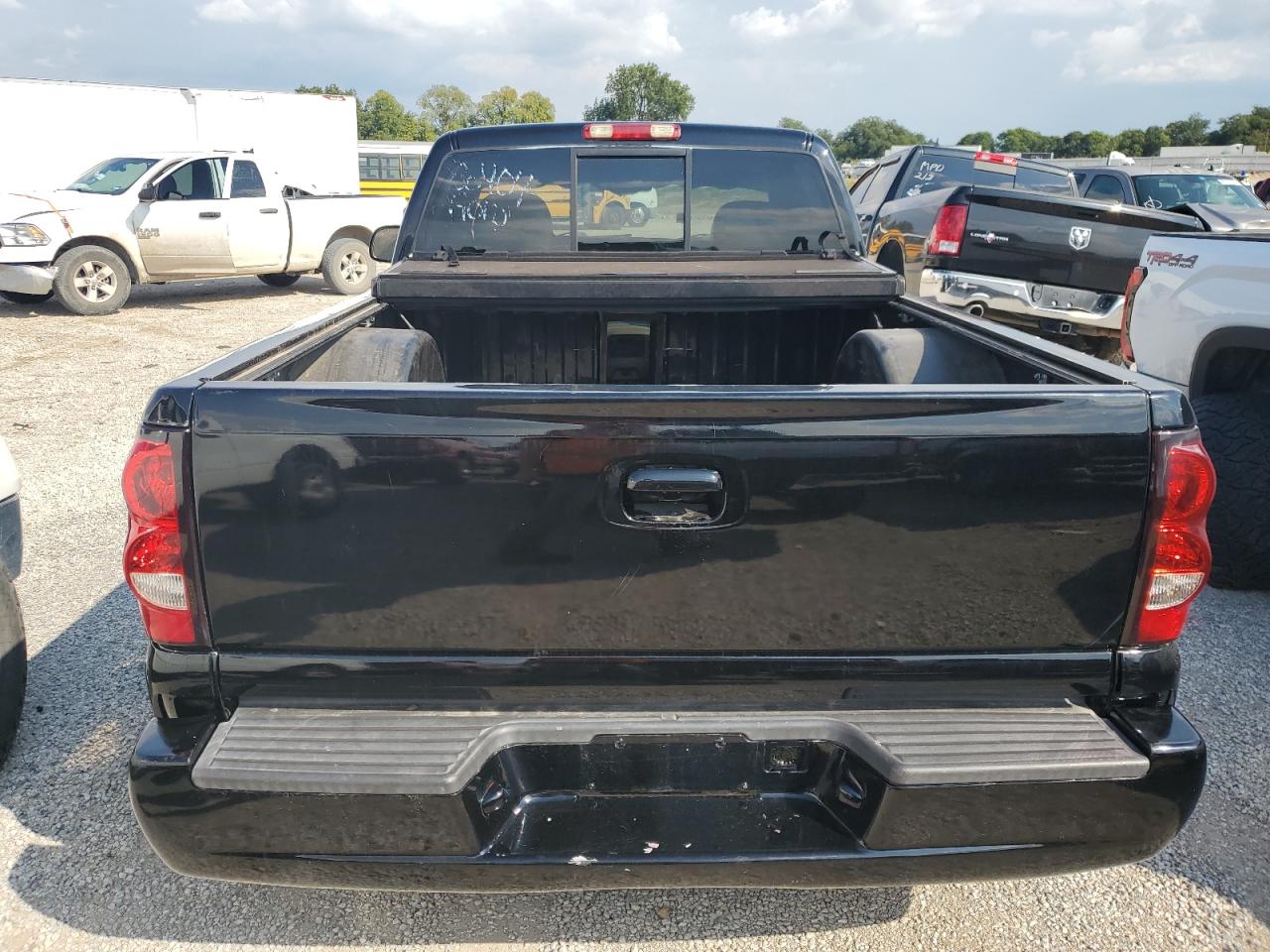 2004 Chevrolet Silverado C1500 VIN: 1GCEC14T44Z215715 Lot: 83760674