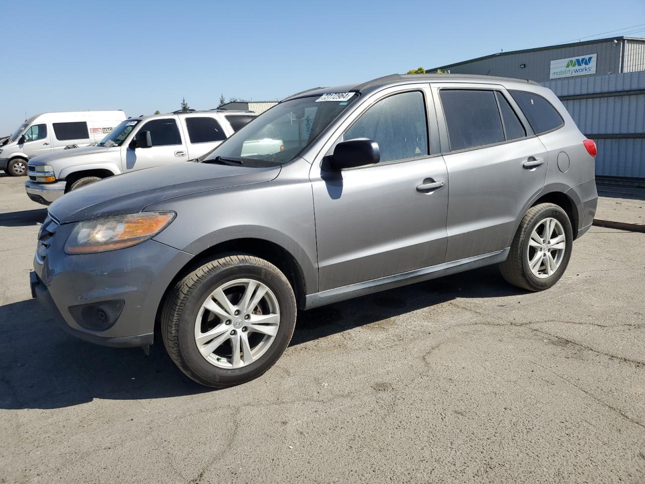 2010 Hyundai Santa Fe - Image 1