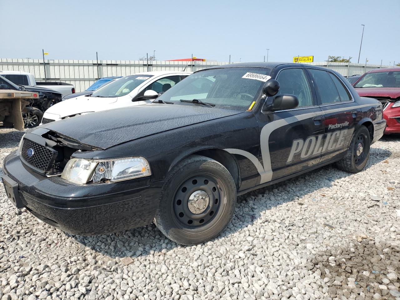 2009 Ford Crown Victoria Police Interceptor იყიდება Cahokia Heights-ში, IL - Front End
