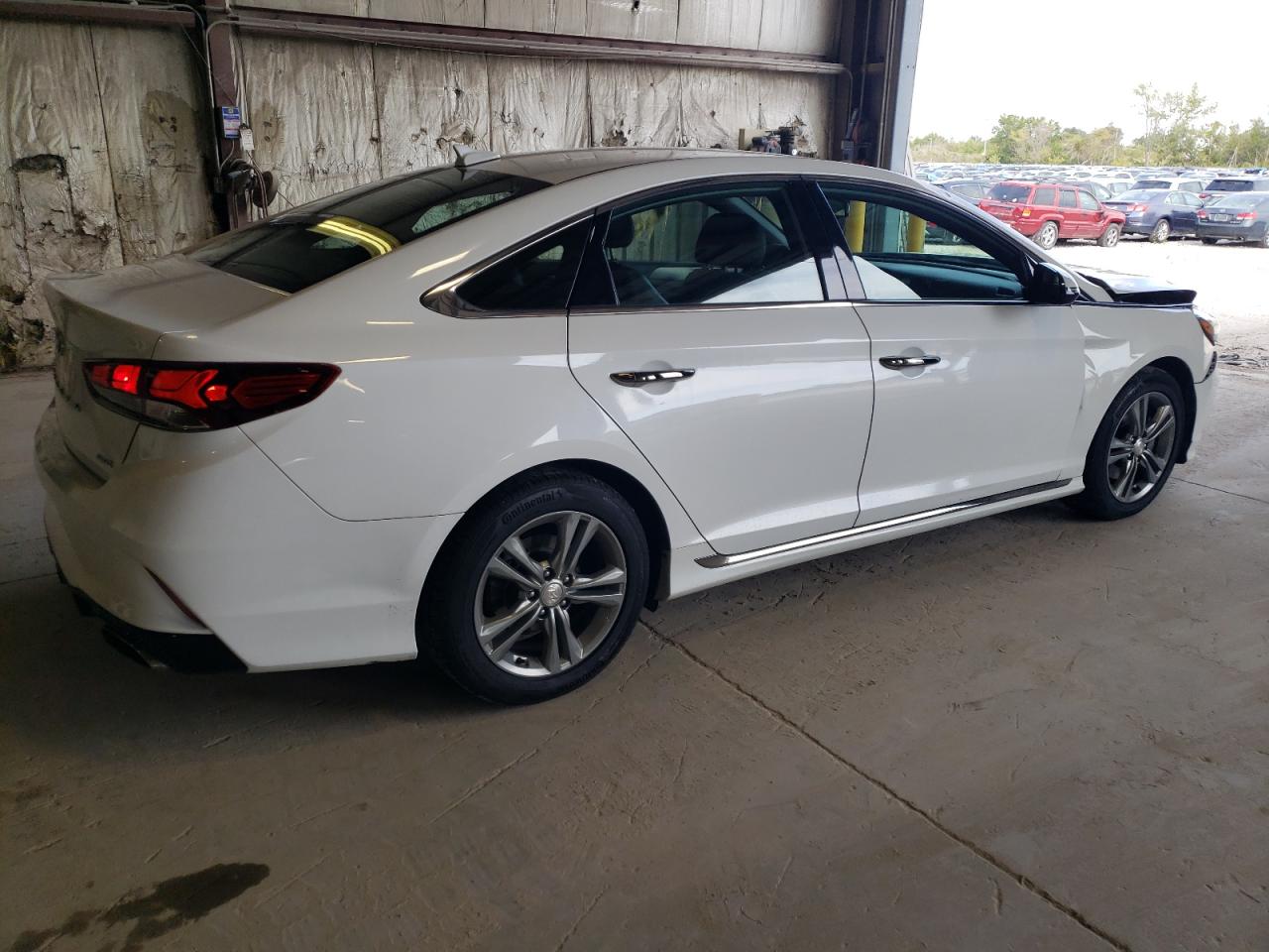 2018 Hyundai Sonata - Image 3