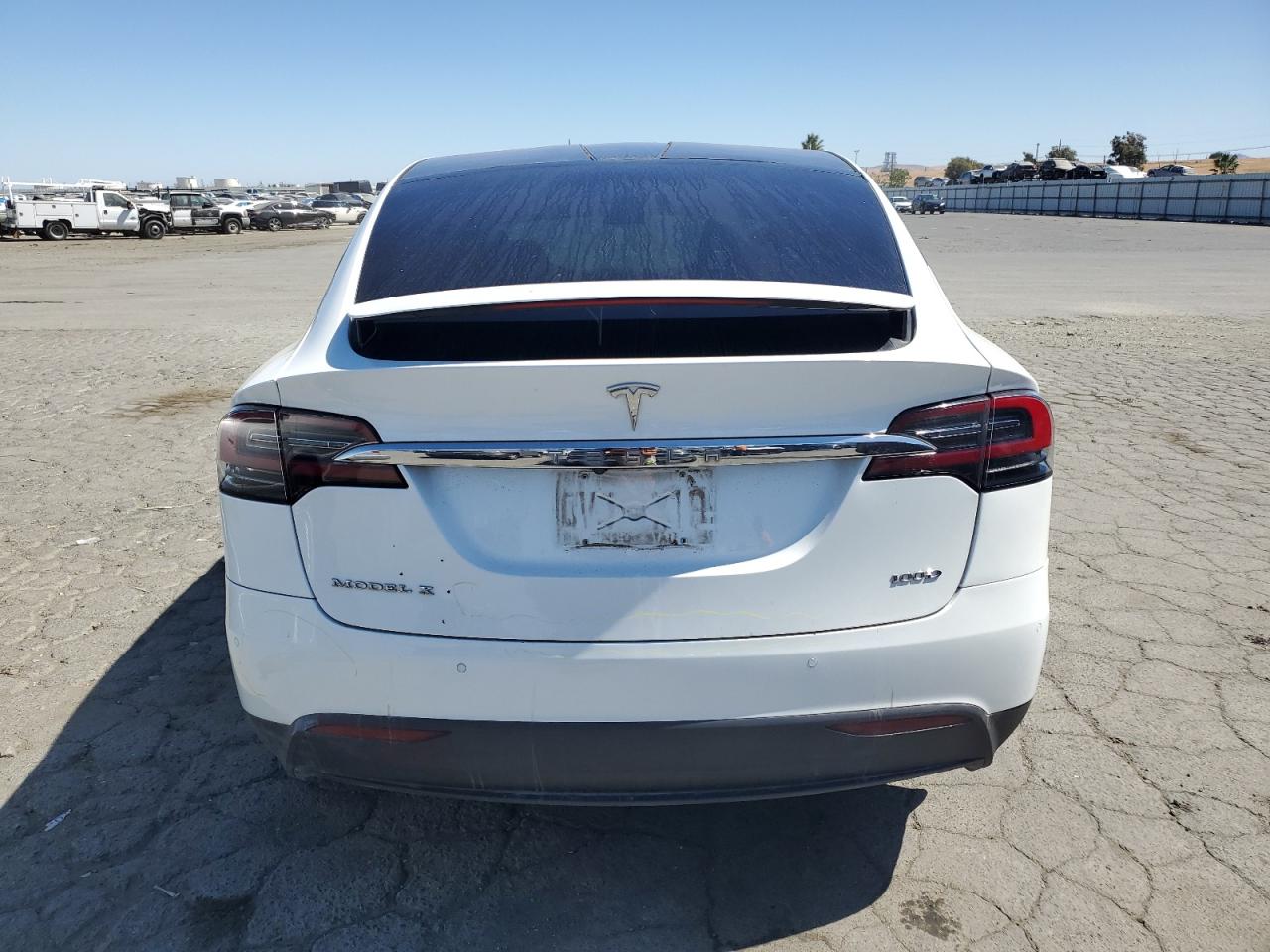 2017 Tesla Model X VIN: 5YJXCBE23HF056183 Lot: 71069044